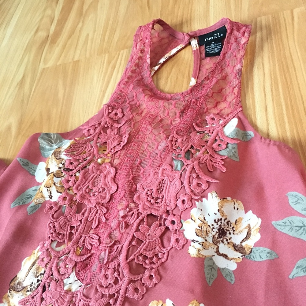 Rue21 Floral Tank Top